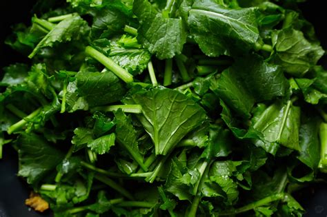 Images of mustard greens