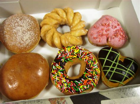 images of krispy kreme donuts