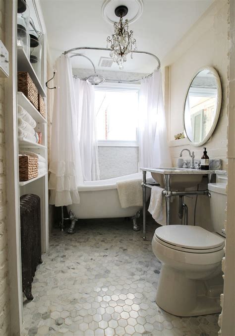 images of small vintage bathrooms