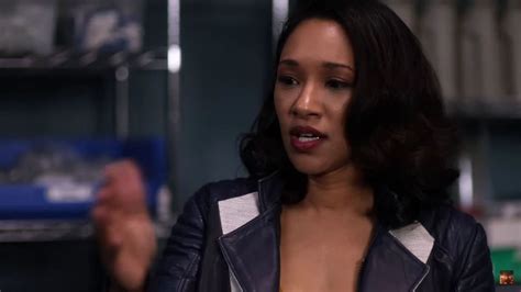 in the flash when does iris die