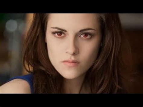 in twilight does bella become a vampire