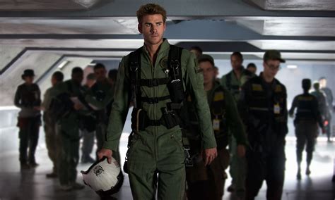 independence day resurgence 2016 cast