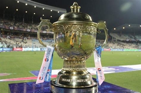 indian premier league 2011 winner trophy