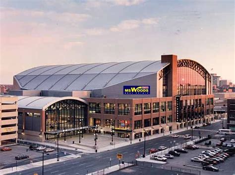 indiana pacers arena location