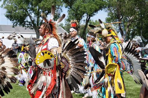 indigenous pow wow canada