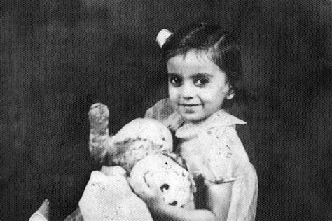 indira gandhi childhood pics