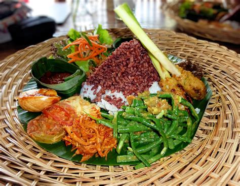 indonesian food in the netherlands