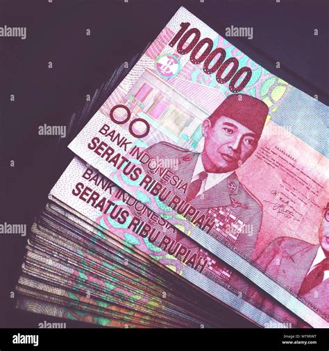 indonesian money to gbp