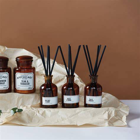 Balinese Teak Diffuser, Aqua de Soi Raffia Gifts