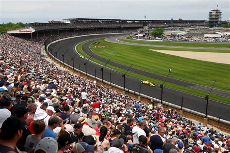 indy 500 crowd size