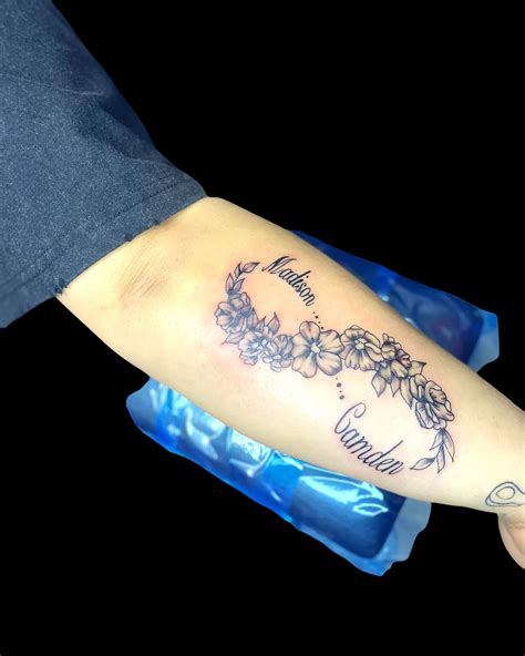 Infinity Tattoos With Names
