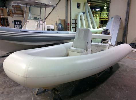 Inflatable Boat Retubing