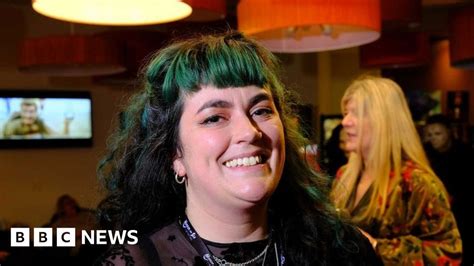 influencers gore fans