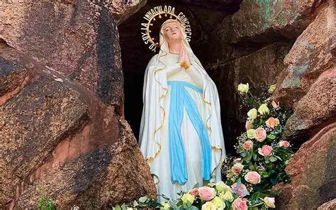 informacion sobre la virgen de lourdes