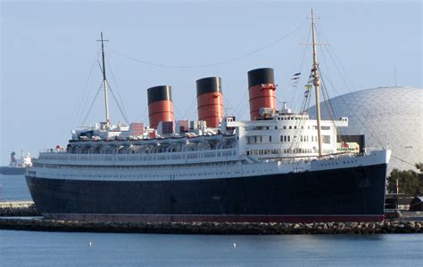 information about the queen mary ship