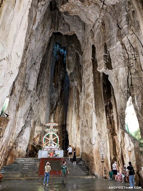 inside Am Phu Cave