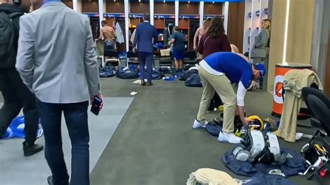 Inside Nfl Locker Room Halftime
