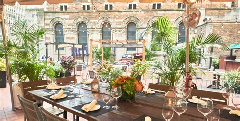 Unveiling the Secrets of St. Barts' Top Restaurants: An Exclusive Peek Inside