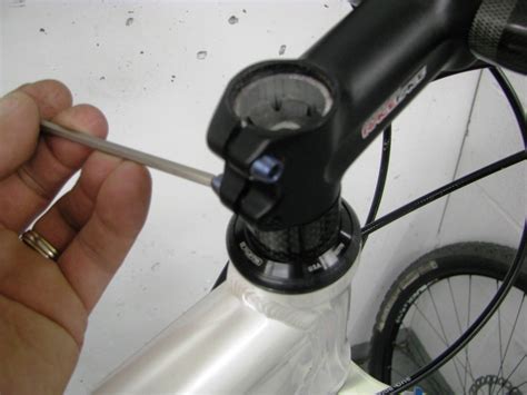 Install Fork On Bike
