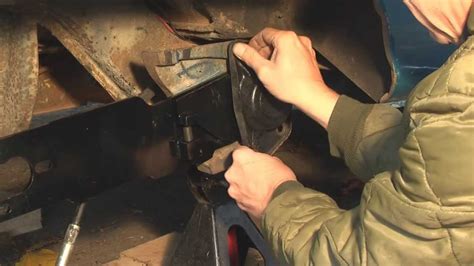 Installing Adjustable Spring Plates Vw