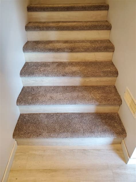 installing carpet treads on stairs