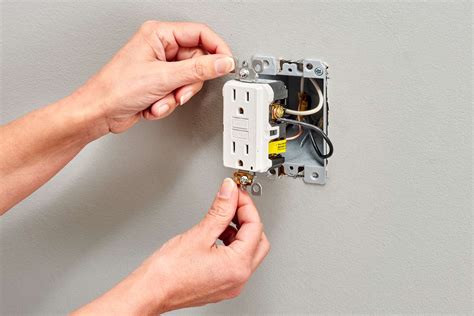 Installing Ground Fault Circuit Interrupter