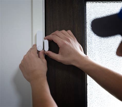 Installing-Door-Window-Sensor