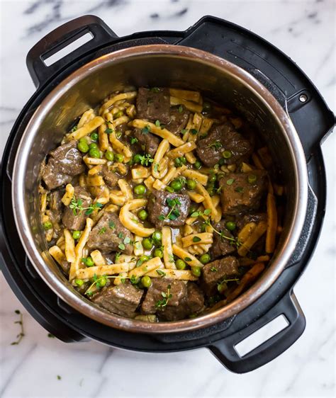 instant pot beef stew with noodles