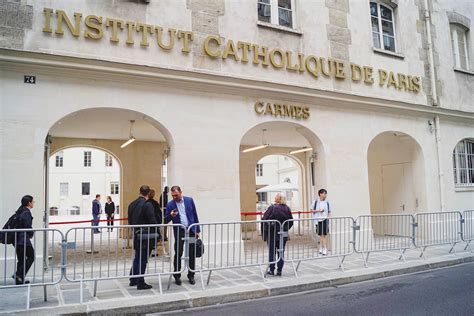 institut catholique de paris adresse