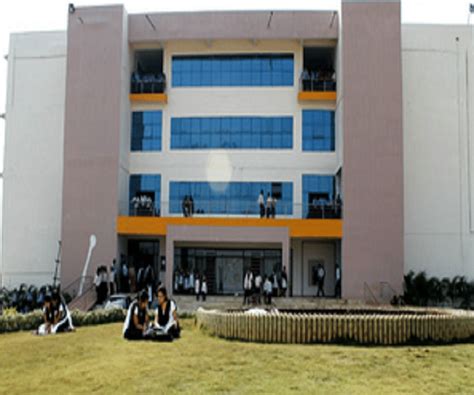 institute of technology and management
