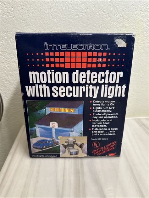 Intelectron Motion Detector Security Light W/2 Lights Outdoor New In
