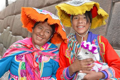 interact locals Peru