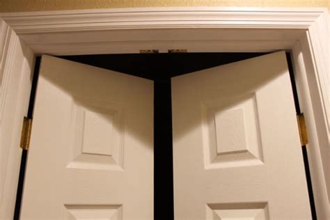 interior double door with ball catch