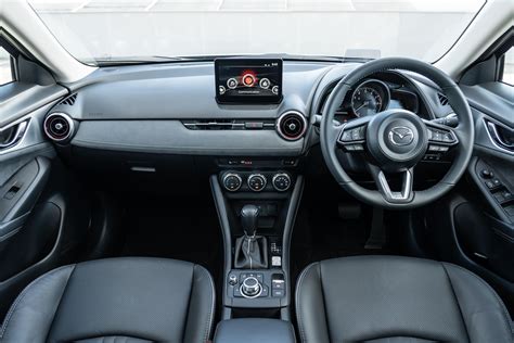 Mazda 3 Sedán 2023 en México interiores Autos Actual México