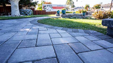 interlocking paver patio