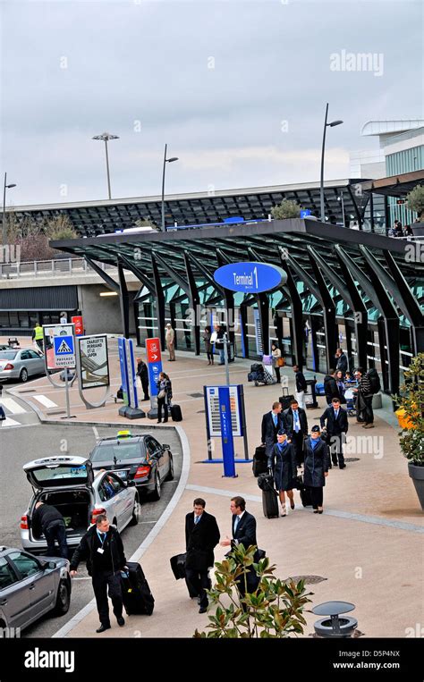 international airport in lyon france