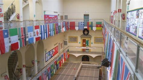 international schools in italy