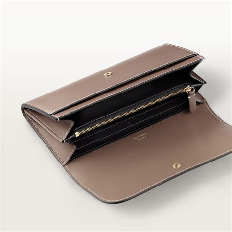 international wallet