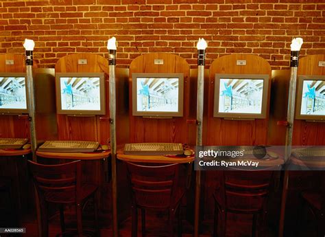 internet cafes in amsterdam