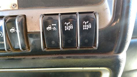AZ9981320137 Truck Parts AC16 Inter Axle Differential Cover
