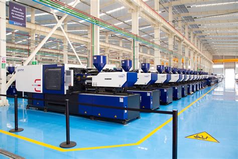 Haitian inaugura la primera y única planta de inyectoras para plásticos