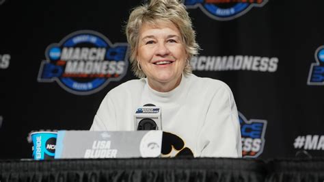 iowa coach lisa bluder