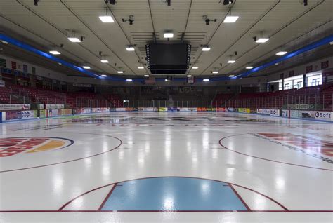 iowa ice rink opening hours