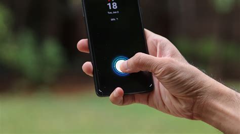 Apple's enhanced touch ID fingerprint recognition patent exposure