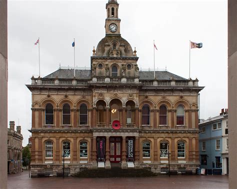 ipswich city council main office