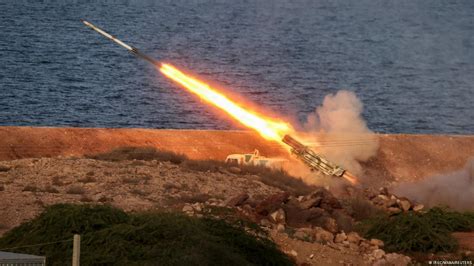 iran fires missiles at israel