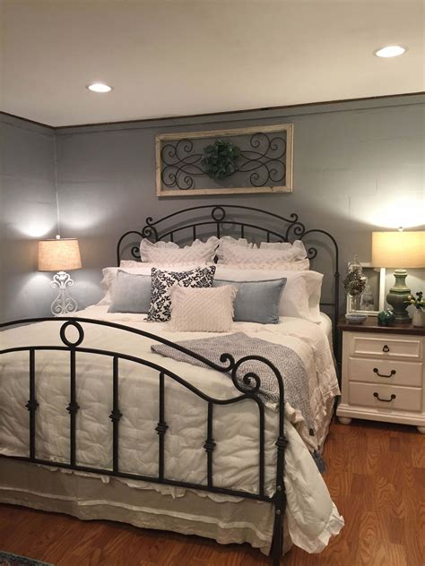 25+ Cool Black Wrought Iron Bed Frame Designs Bedroom 