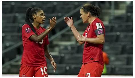 Christine Sinclair says exCanada Soccer prez accused her of "bitching