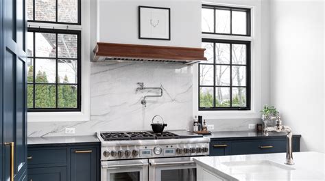 small apartment kitchen, love marble backsplashes Interior Home Design Kitchen trends