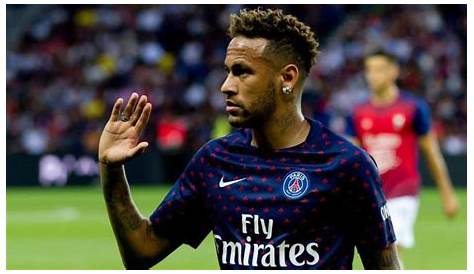 PIX: Neymar paraded in Paris - Rediff Sports
